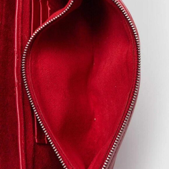 Louis Vuitton Red Quilted Leather New Wave Chain Pochette Bag - Picture 10 of 12